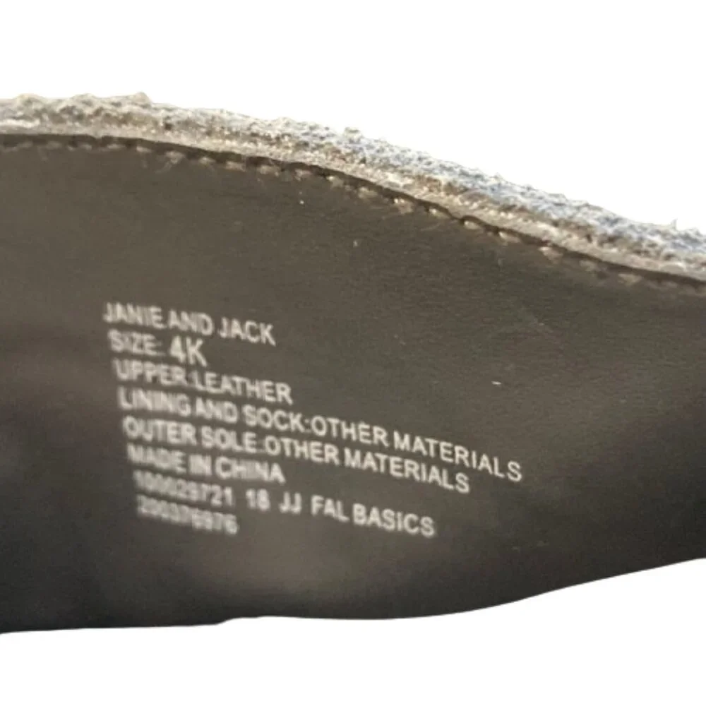 Janie and Jack Kids Classic Chukka Gray Suede Boots Single Tie, never worn, sz 4